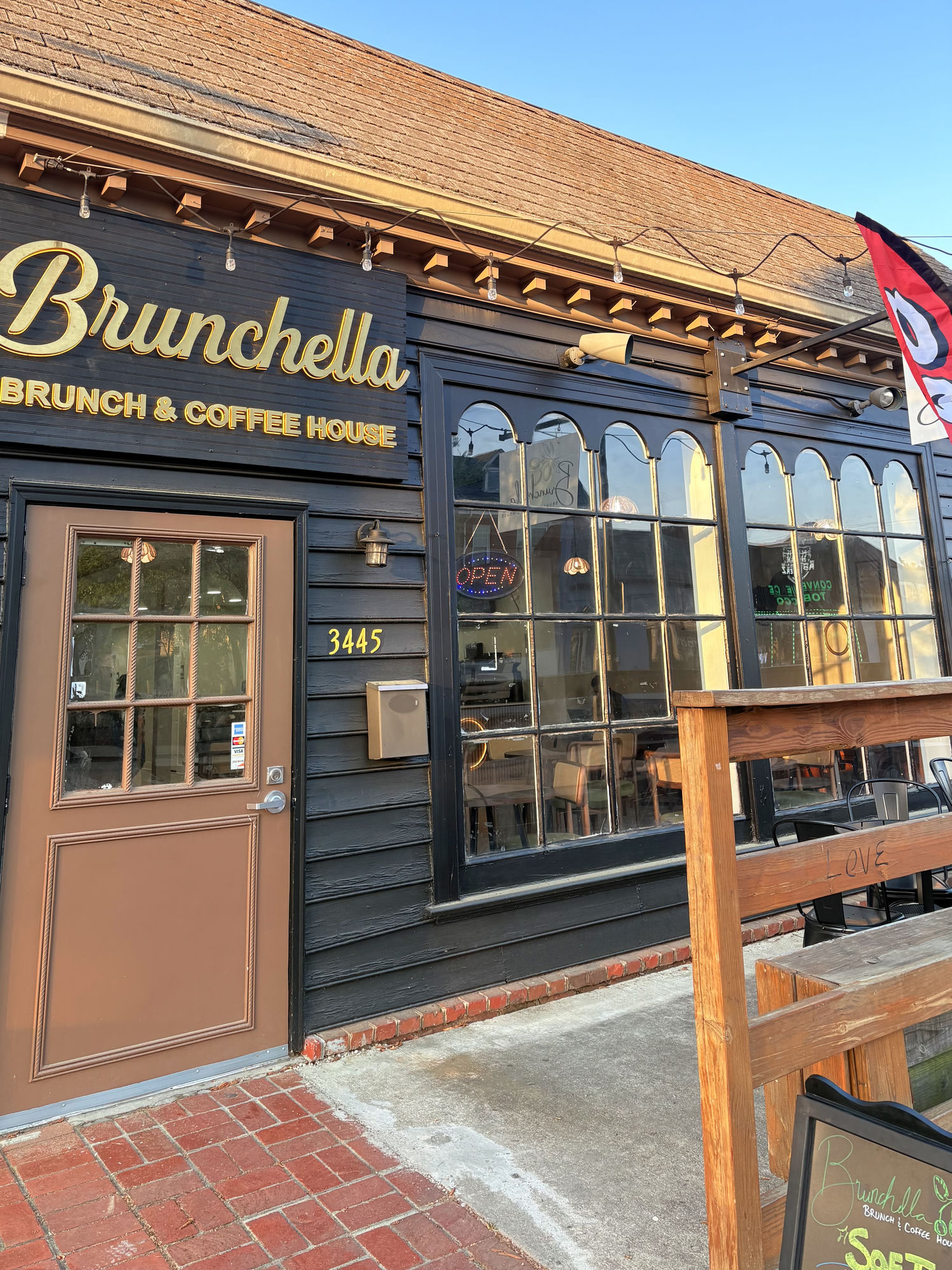 Brunchella exterior